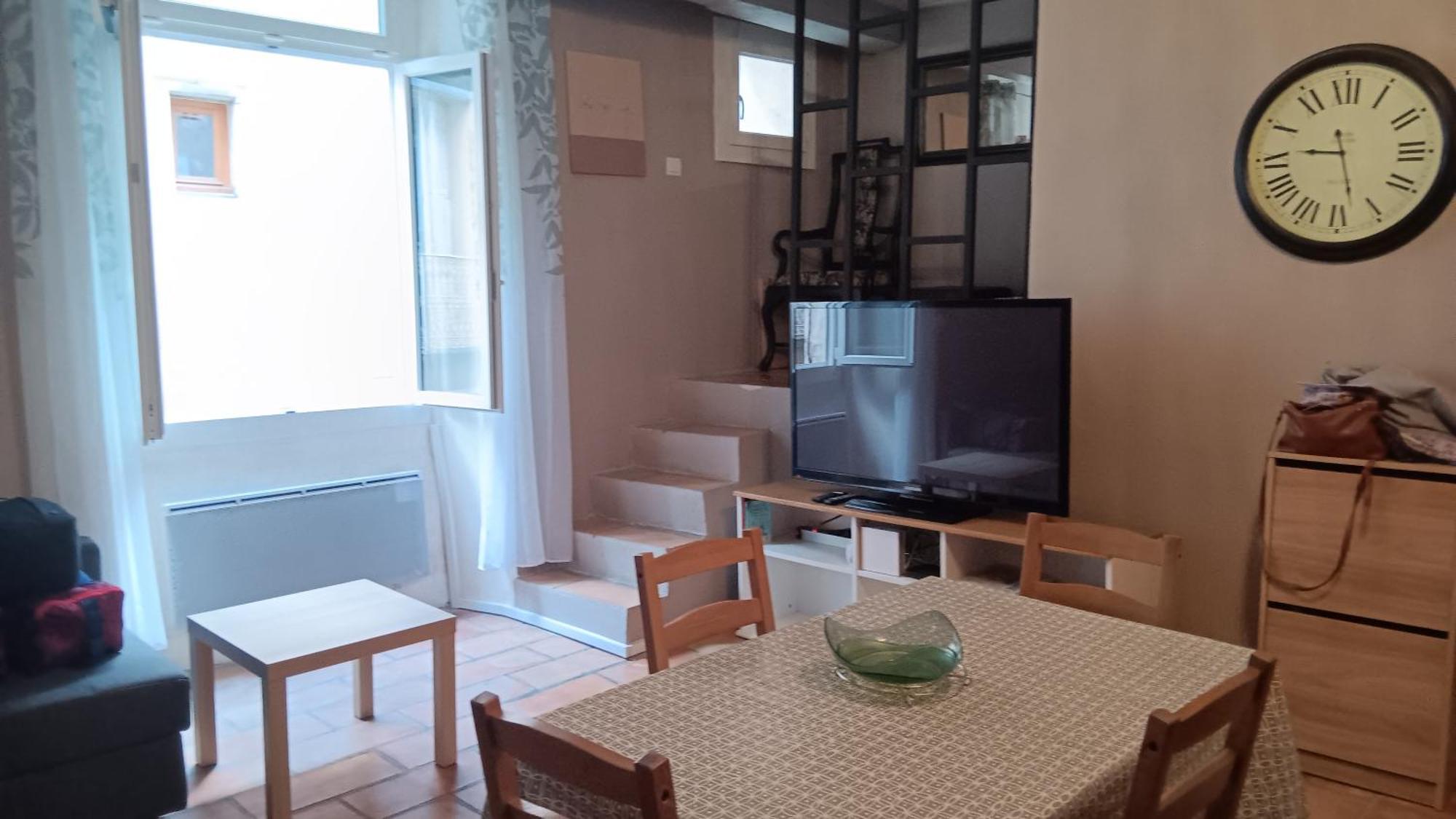 Appartement Pour 4 Personnes Dans Une Rue Tres Calme Saint-Laurent-le-Minier المظهر الخارجي الصورة