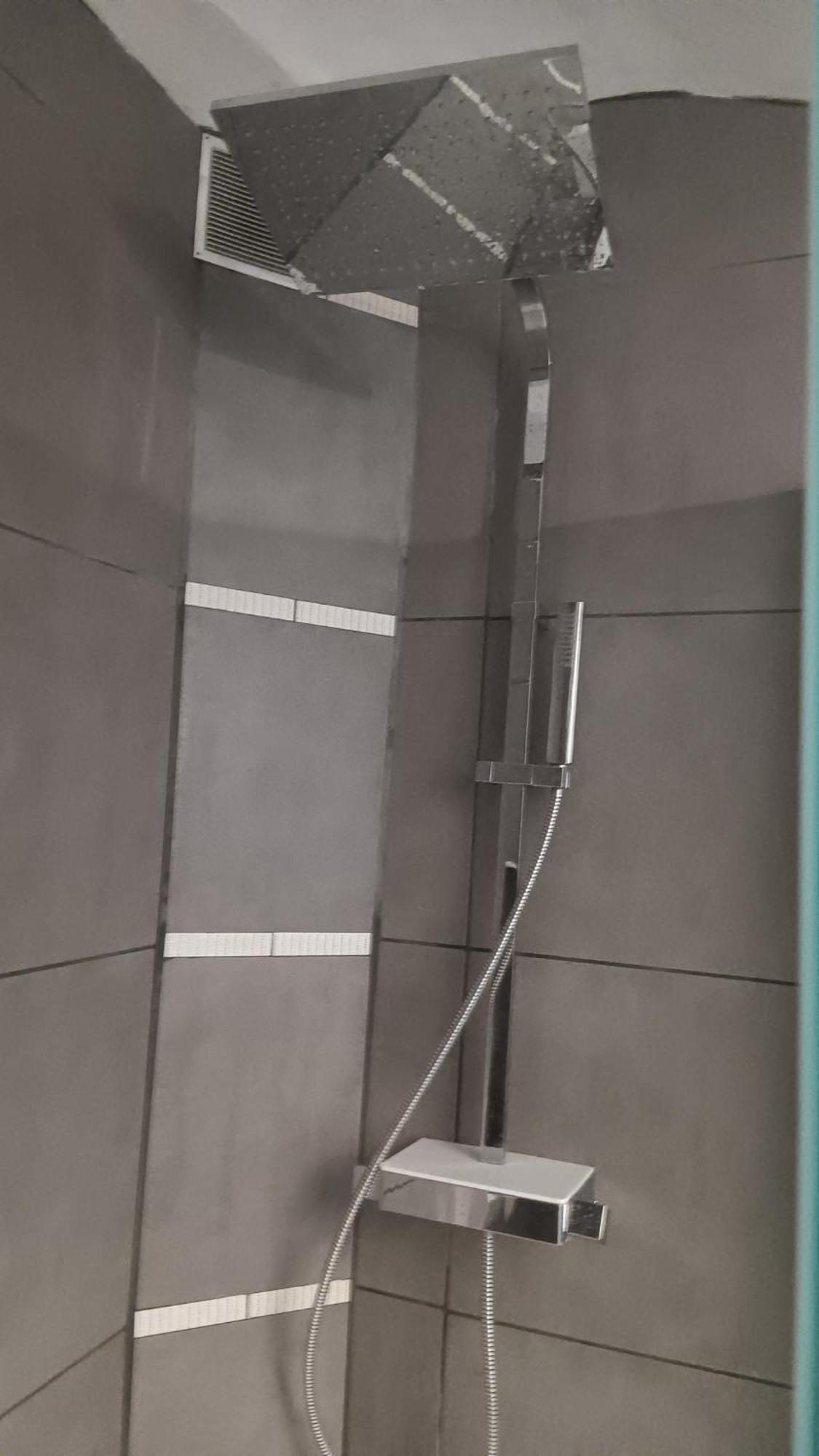 Appartement Pour 4 Personnes Dans Une Rue Tres Calme Saint-Laurent-le-Minier المظهر الخارجي الصورة